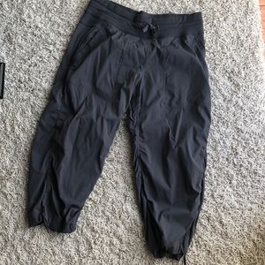 Lululemon crop pants